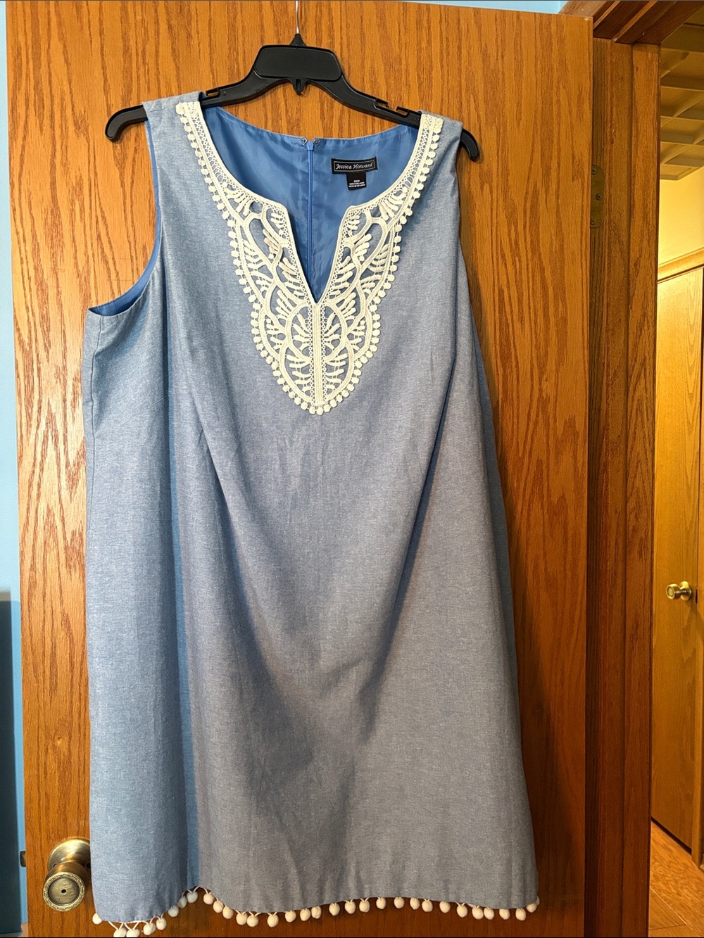 Jessica Howard Chambray Blue Sleeveless Tunic with Ivory Lace